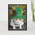 Tarjeta Funny Cat German Birthday<br><div class="desc">Funny Bubba Kitty con un disfraz de Ocktoberfest.  Esta es una nueva foto y lo convertimos en un nuevo gorra bávaro.  Para el texto,  usé translúcido.google.   Inside:  "¡Feliz cumpleaños,  mi buen amigo!"  Puede cambiar el texto en los campos de texto.  Puedes traducir otra frase y copiarla y pegarla.</div>