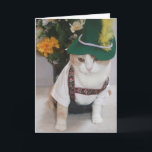 Tarjeta Funny Cat German Birthday<br><div class="desc">Funny Bubba Kitty con un traje que le hice después de ver los disfraces de Ocktoberfest. Usé un sitio de traducción gratuita para el texto. Dentro: "¡Feliz cumpleaños mi querido amigo!" Puede cambiar el texto en los campos de texto. Nota Un profesor alemán se ha puesto en contacto conmigo y...</div>