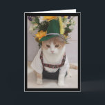 Tarjeta Funny Cat German Birthday<br><div class="desc">Funny Bubba Kitty con un traje que le hice después de ver los disfraces de Ocktoberfest. Usé www.freetranslation para el texto. Dentro: "¡Feliz cumpleaños mi querido amigo!" Puede cambiar el texto en los campos de texto. Nota: Un profesor alemán se ha puesto en contacto conmigo y dice la mejor manera...</div>