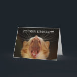 Tarjeta Funny Cat Lover Catty Birthday Card<br><div class="desc">¡Este gato está gritando un saludo de cumpleaños sólo para ti! ¡Haz que alguien que ame a los gatos salte de alegría con esta tarjeta de gato! ¡Diversión para cualquiera!</div>