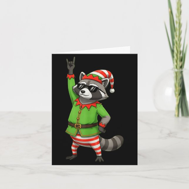 Tarjeta Funny Christmas Raccoon Dressed As Elf With Sungle (Anverso)
