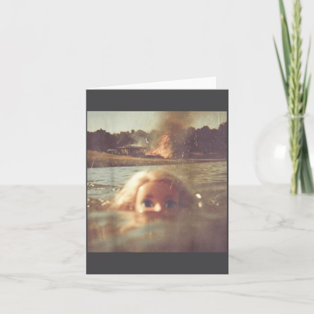 Tarjeta Funny Doll Face Swimming Meme  (Anverso)