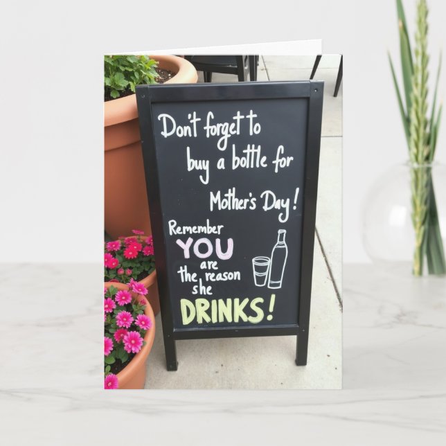 Tarjeta Funny Drinks Mothers Day Message Card (Anverso)