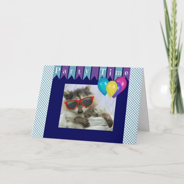 Tarjeta Funny Fiesta Raccoon Birthday Card (Anverso)