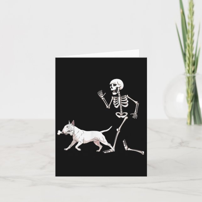 Tarjeta Funny Halloween Bull Terrier Y Skeleton (Anverso)