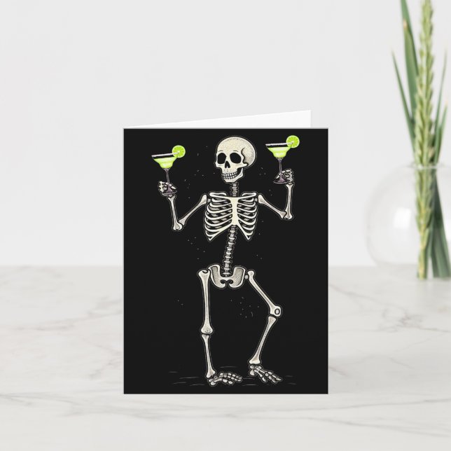 Tarjeta Funny Halloween Skeleton Drinking Margarita Tail  (Anverso)