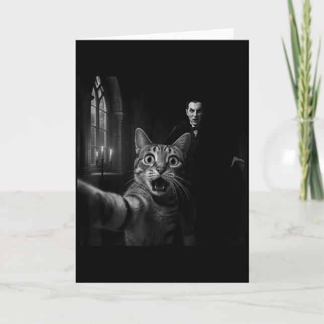 Tarjeta Funny Halloween Surprised Ed Cat Selfie Dracula Va (Anverso)