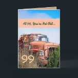 Tarjeta FUNNY Happy 99th Birthday Vintage Naranja Truck 99<br><div class="desc">99 o CUALQUIER AÑO de tamaño de tarjeta de felicitación regular. Esta tarjeta con su camión vintage en un campo es una manera divertida de desear a un tipo muy especial un feliz cumpleaños.  Todo el texto es personalizable. ¡Una carta divertida y única en su clase!</div>