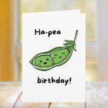 Tarjeta Funny Pea Birthday<br><div class="desc">Esta tarjeta de cumpleaños presenta un diseño adorable y lúdico, perfecto para llevar una sonrisa a la cara del destinatario. La parte delantera muestra un lindo ilustracion de dos guisantes en un pod con expresiones felices, acompañado por el breve texto "¡cumpleaños de Ha-pea!" en una fuente alegre. En el interior,...</div>