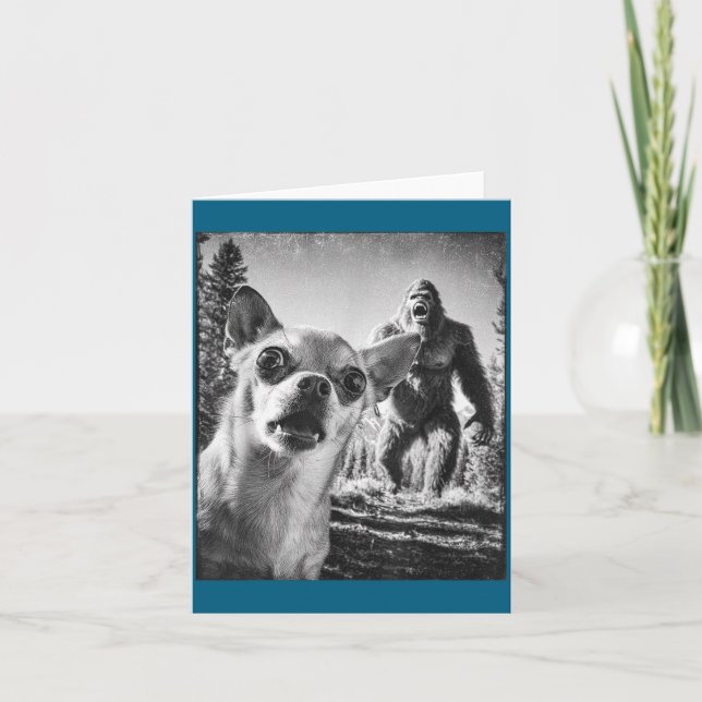 Tarjeta Funny Selfie Cryptid Chihuahua Humor Sasquatch Big (Anverso)