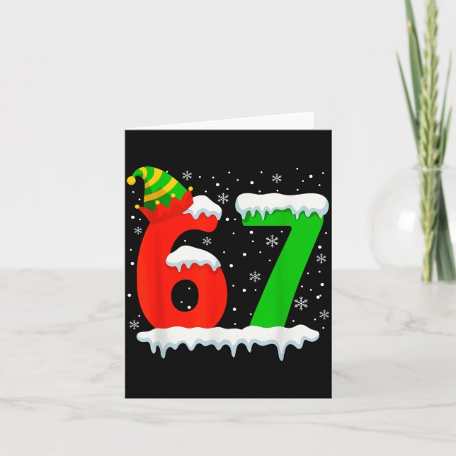 Tarjeta Funny Six Seven 67 Meme Saying 6 7 Elf Christmas T (Anverso)
