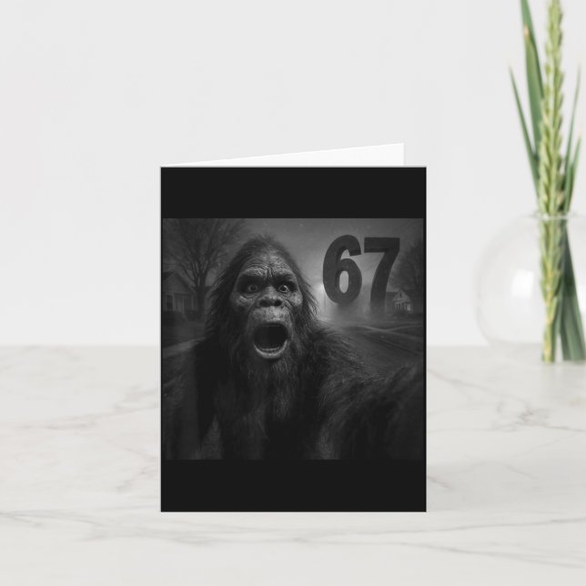 Tarjeta Funny Six Seven 6 7 Meme Gen Z Alpha Slang Bigfoot (Anverso)