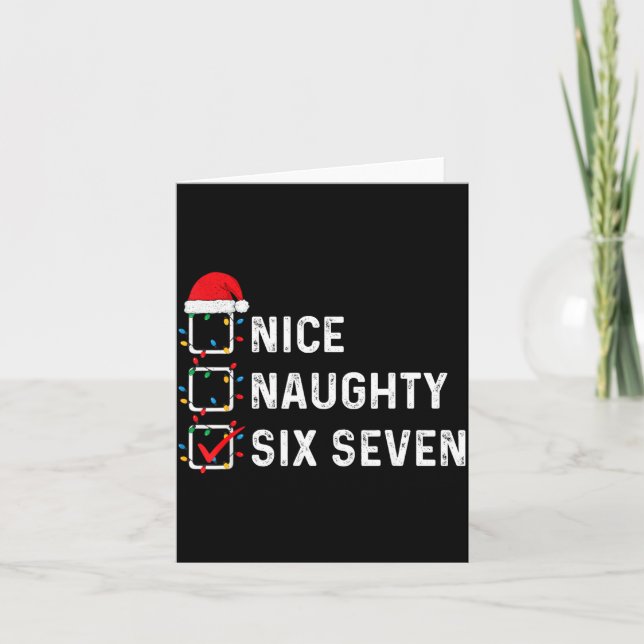 Tarjeta Funny Six Seven Meme 67 Christmas List Nice Naught (Anverso)