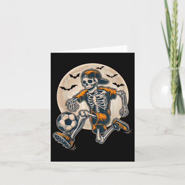 Tarjeta Funny Skeleton Soccer Men Niños Coste Halloween (Anverso)