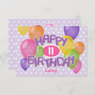Tarjeta galletas moradas felices de cumpleaños con globos