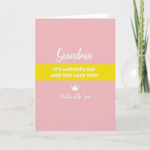 Tarjeta Ganadora del Día de la Madre con Pastel