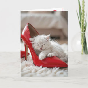 Tarjeta Gatito de cumpleaños durmiendo en un zapato rojo