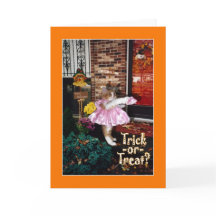 ¡Gatito de la Truco-o-Invitación - feliz