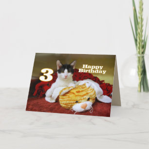 Tarjeta Gatito de tercer cumpleaños con tigre de juguete
