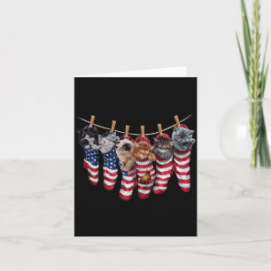 Tarjeta Gatitos Patrióticos Con Calcetines De La Bandera A