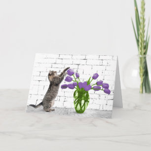 Tarjeta Gato con tulipán morado