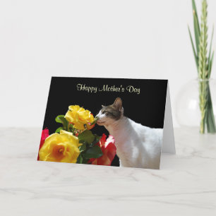 Tarjeta Gato de Tabby con el día de madre de los rosas