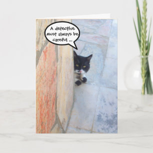 Tarjeta GATO DETECTIVE DETRÁS DEL MURO DE PIEDRA / Día del