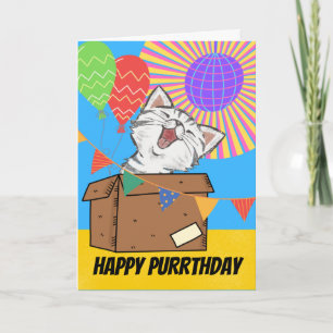 Tarjeta Gato gracioso deja regalo de cumpleaños en caja