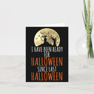Tarjeta Gato negro árbol muerto listo para halloween
