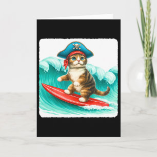 Tarjeta Gato surfista con sombrero de pirata en la tabla d
