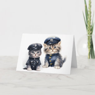 Tarjeta Gatos escuetos en uniformes de policía y hojas de 
