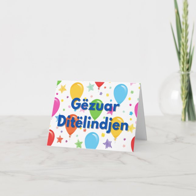 Tarjeta Gëzuar Ditëlindjen, cumpleaños de Albania (Anverso)