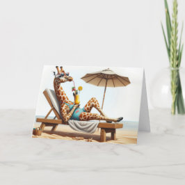 Tarjeta Giraffe de cumpleaños tomando un cóctel de playa