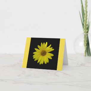 Tarjeta Girasol amarillo sobre fondo negro
