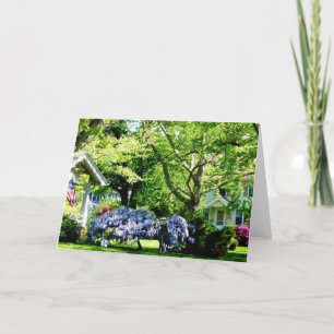 Tarjeta Glicinias en césped