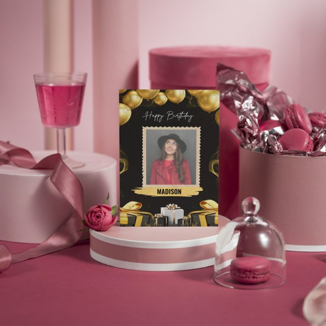 Tarjeta Globos y regalos dorados y negros (Subido por el creador)