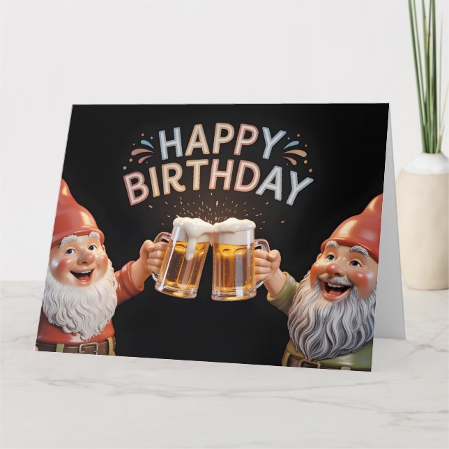 Tarjeta Gnomo de "Feliz Cumpleaños" Brindando con Jarras d (Anverso)