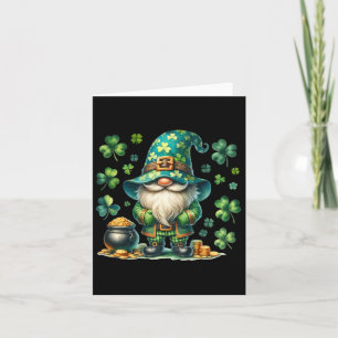 Tarjeta Gnomo divertido del día de San Patricio con olla d