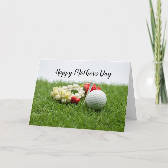 Tarjeta Golf Feliz Día de la Madre con flores sobre hierba (Anverso)