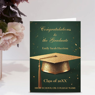 Tarjeta Gorrito de graduación dorado brillante sobre verde