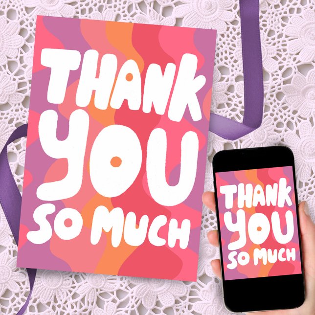 Tarjeta GRACIAS PERSONALIZADO de franjas de curvas rosadas (Hand made bubble letters decorate this bold pink thank you card. Customize and send digitally too!)