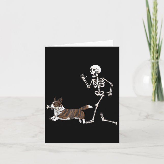 Tarjeta Gracioso Halloween Cardigan Welsh Corgi Y Skeleton (Anverso)