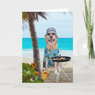 Tarjeta Gracioso perro/laboratorio en la camiseta hawaiana
