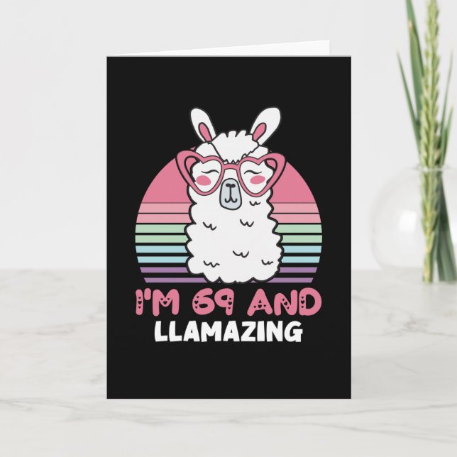 Tarjeta Gracioso regalo de cumpleaños número 69 de Llama A (Anverso)