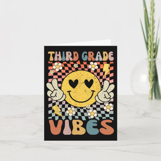 Tarjeta Grado Vibes 3er Grado Maestro Retro 1er Día De Sch (Anverso)