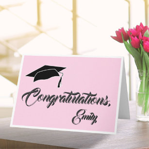 Tarjeta Graduación de felicitaciones rosadas modernas
