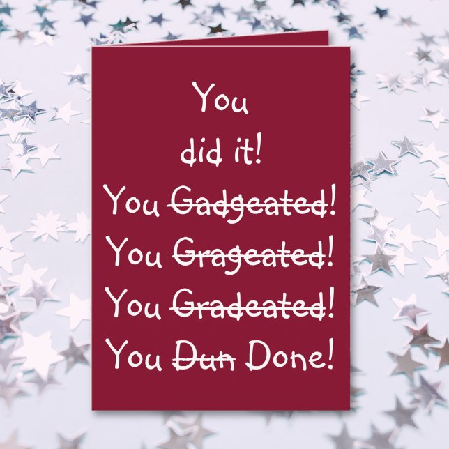 Tarjeta Graduación de humor divertida (Funny Humor Misspelling Graduation Congratulations Card)