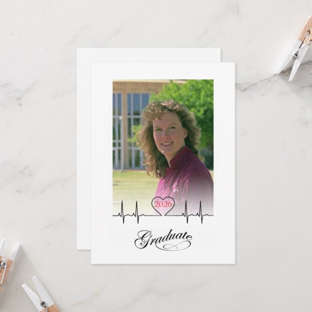 Tarjeta Graduation Announcement for a Nurse - heartline  (Anverso/Reverso In Situ)