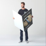 Tarjeta Gran Funny Dad Birthday "No una Perforación" papá<br><div class="desc">¡El humor de papá es lo mejor! Esta gran (¡enorme!), divertida tarjeta de juego de palabras de cumpleaños de su padre representa un martillo, y las palabras "Esto no es un taladro... " El texto del interior dice "... Es una tarjeta de chiste de papá. ¡Feliz cumpleaños, papá!" Si tu...</div>