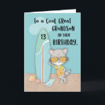 Tarjeta Gran nieto de 13 años Birthday Beach Funny Raccoon<br><div class="desc">Cuando veas la parte delantera de esta tarjeta, el mapache fresco te recordará a tu bisnieto fresco y guapo que también ama la playa y el surf. Pero lo más importante, esto definitivamente te recordará que pronto será su décimo tercer cumpleaños. ¡Así que tráigalo una copia de esta tarjeta ahora!...</div>